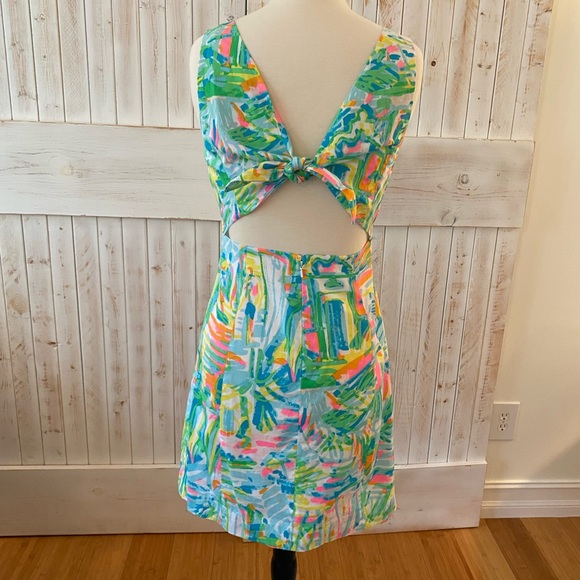 Lilly Pulitzer summer tie back dress size 4 EUC - Picture 3 of 4